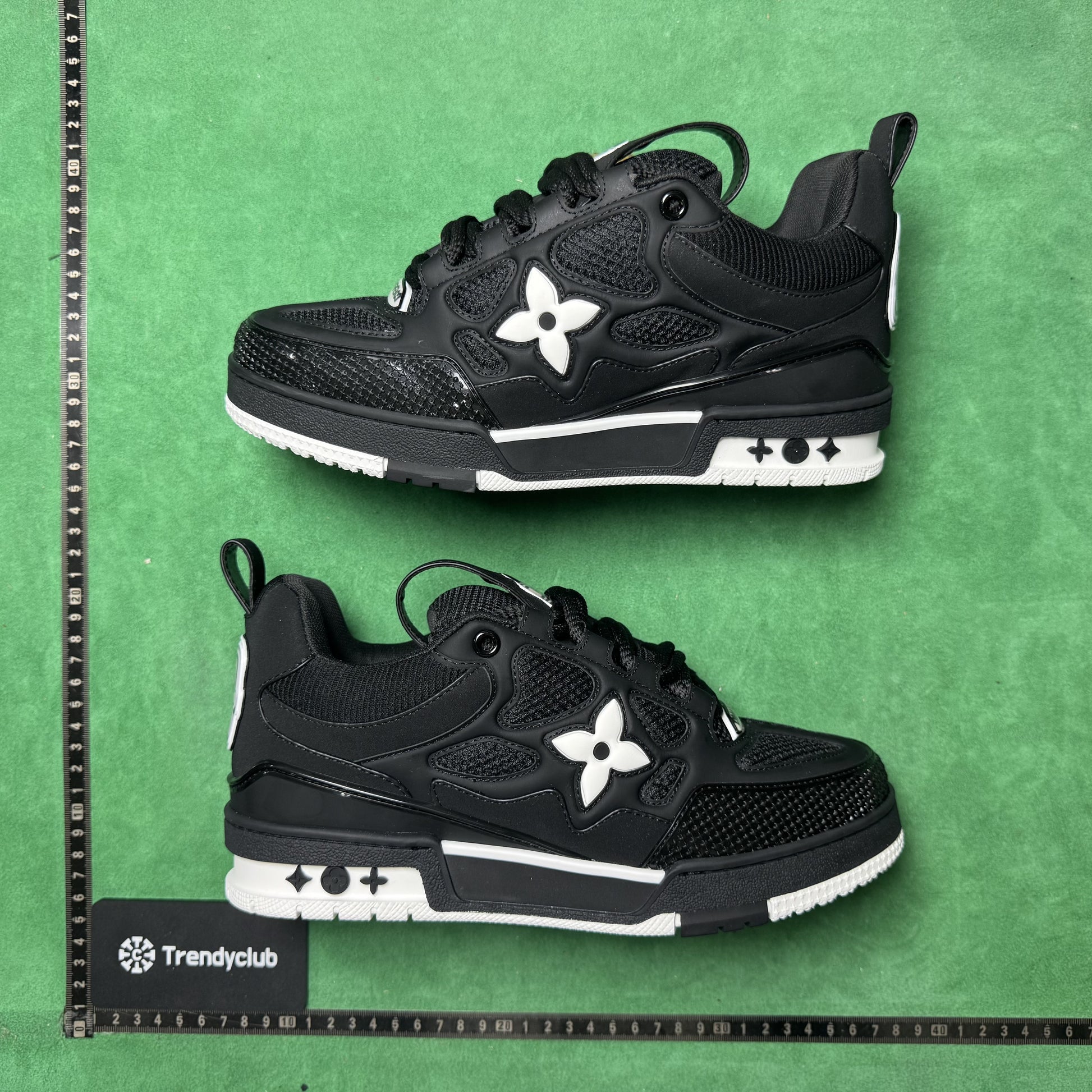 LOUIS VUITTON - LV SKATE