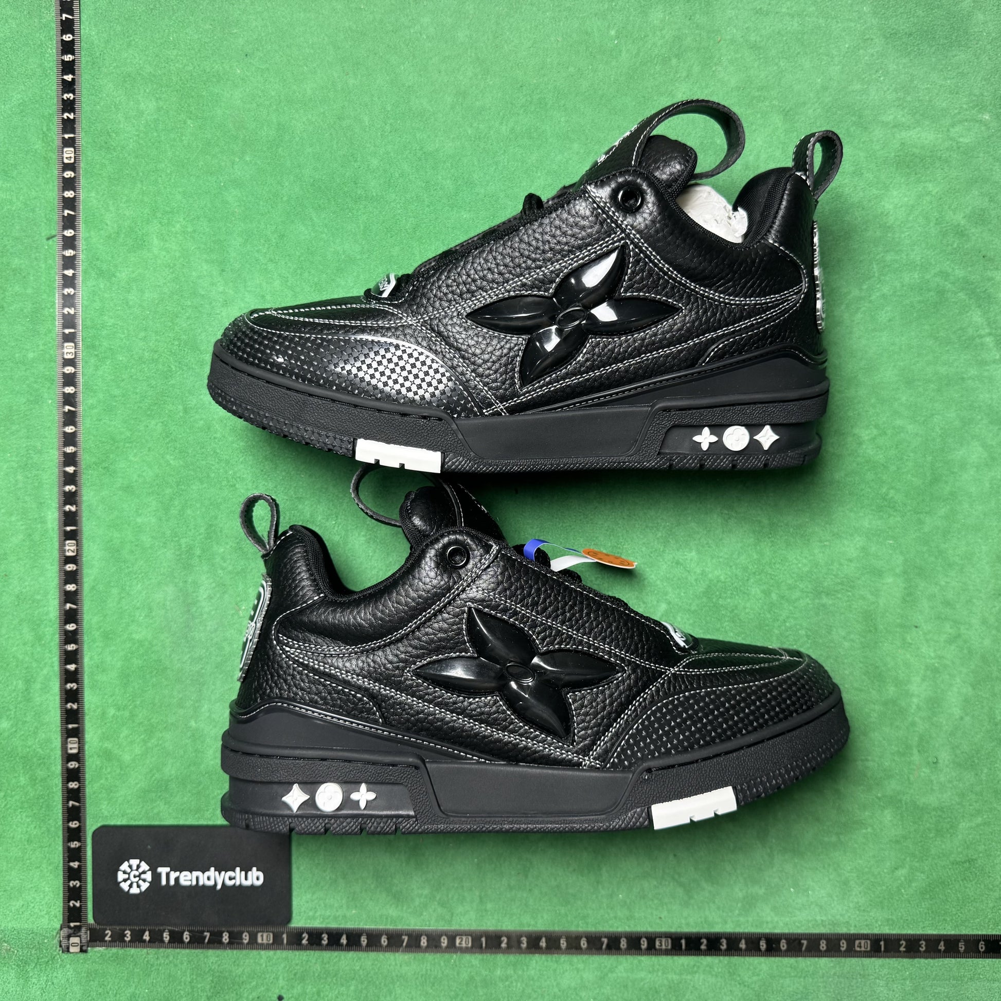LOUIS VUITTON - LV SKATE