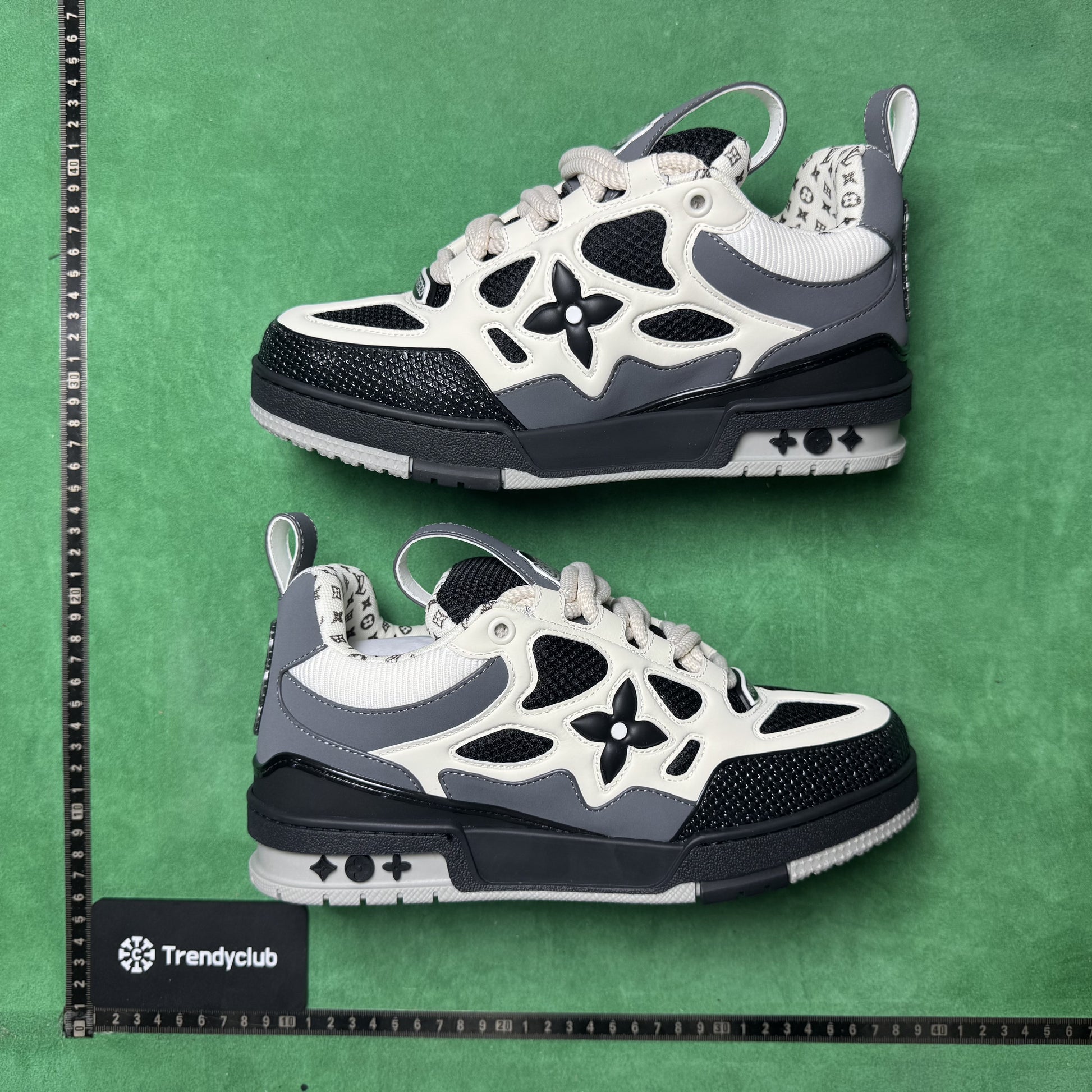 LOUIS VUITTON - LV SKATE