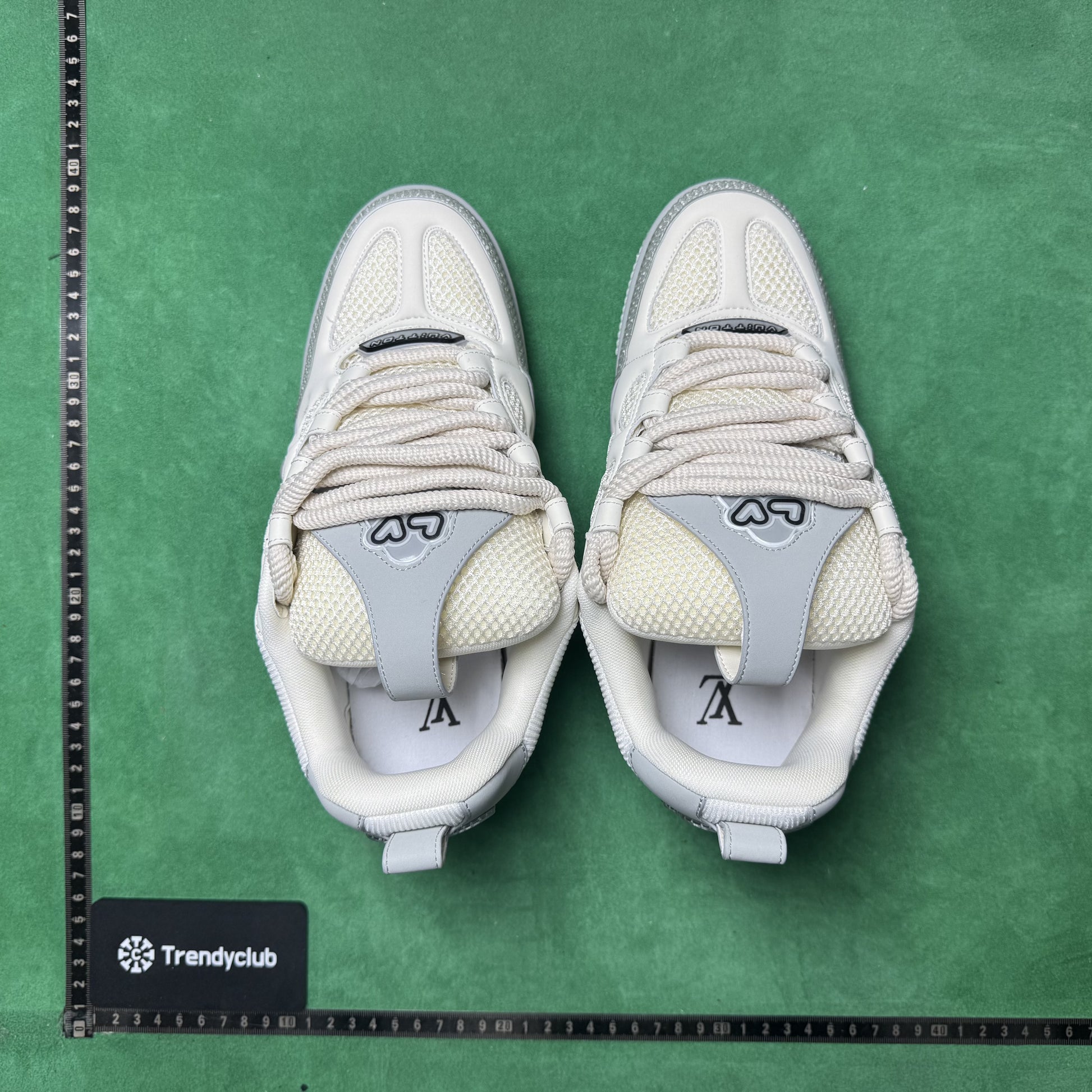 LOUIS VUITTON - LV SKATE