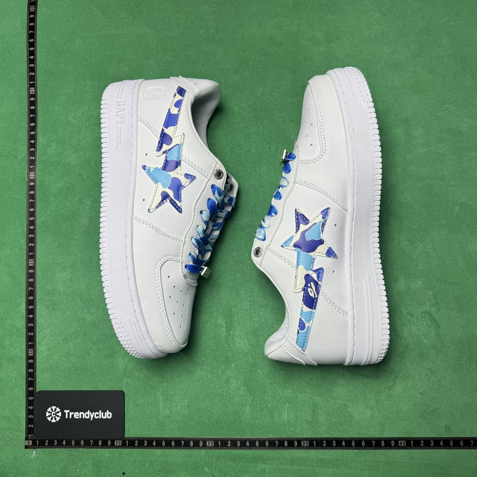 BAPE STA - WHITE CAMO BLUE