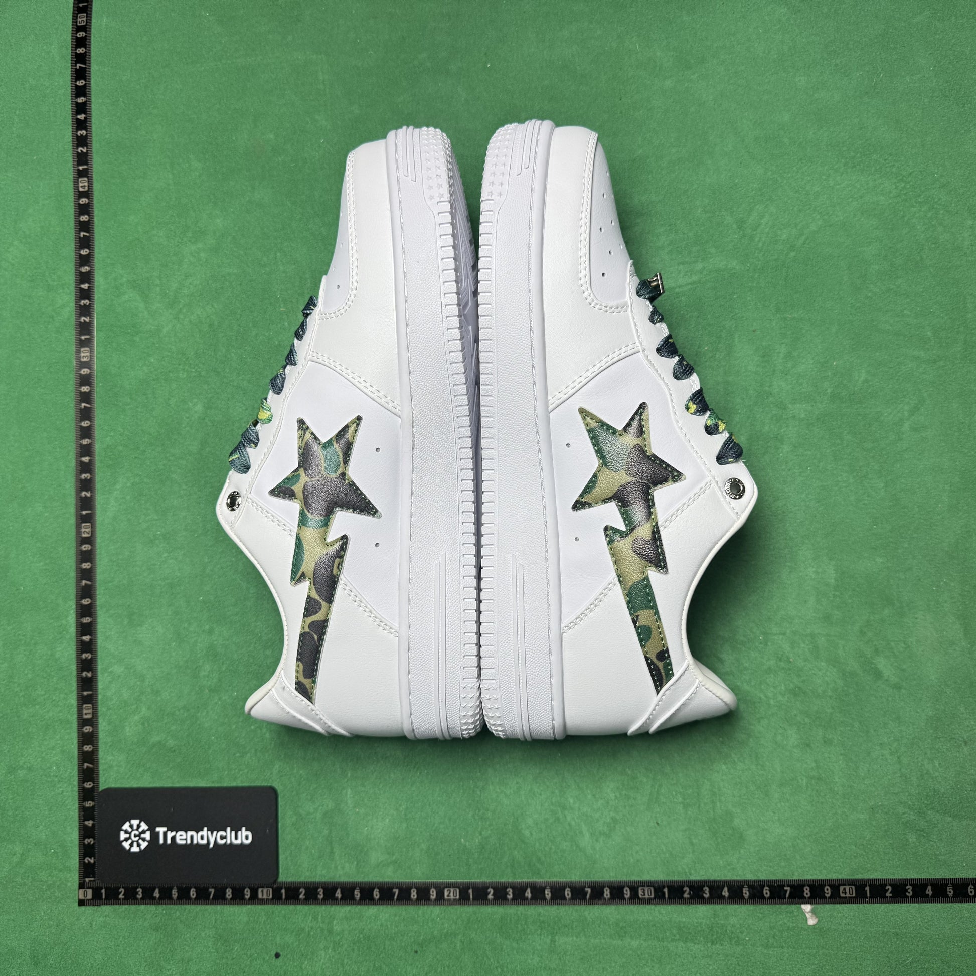 BAPE STA - WHITE CAMO GREEN