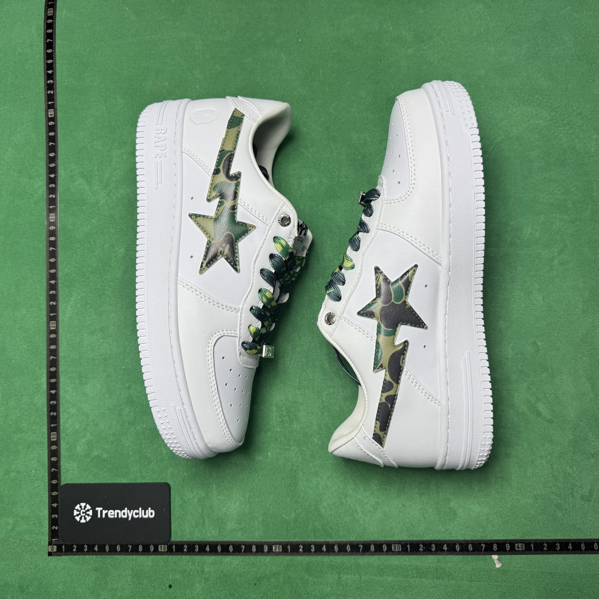 BAPE STA - WHITE CAMO GREEN