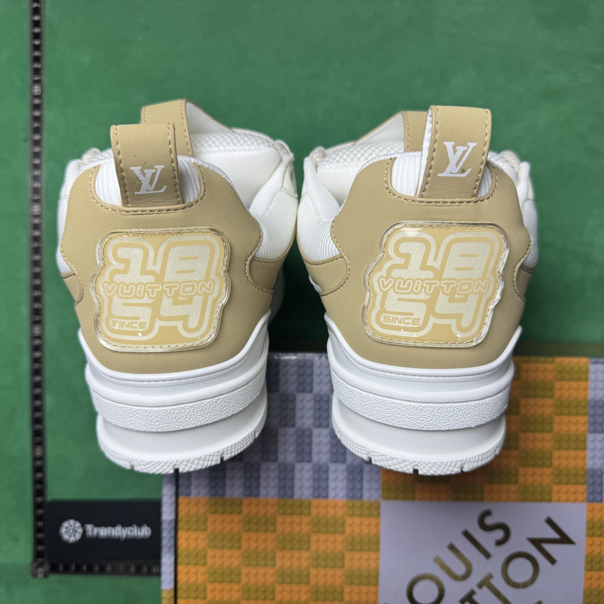 LOUIS VUITTON - LV SKATE