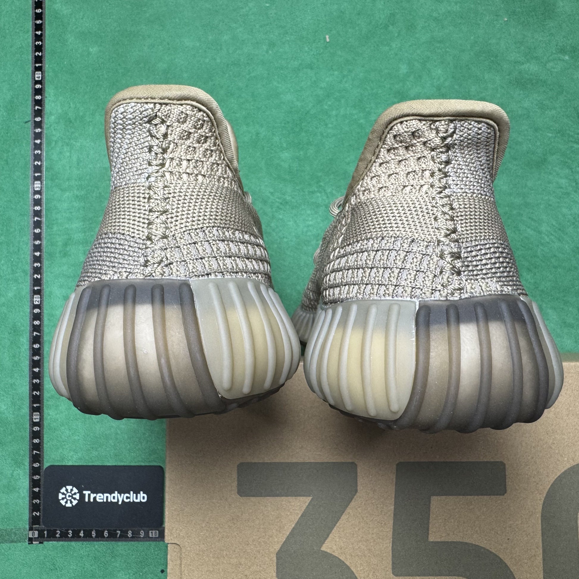 YEEZY 350 V2 - SAND TAUPE