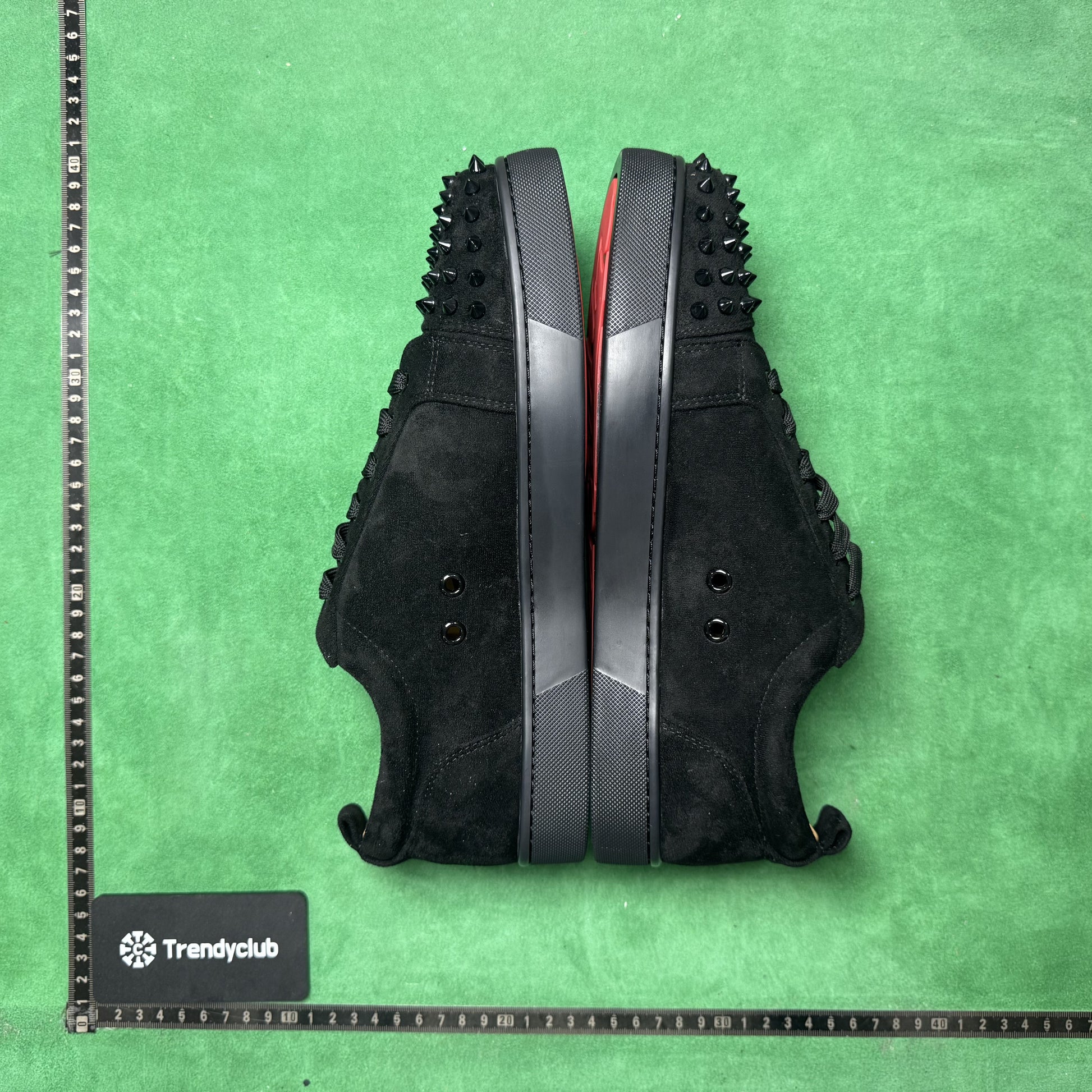 CHRISTIAN LOUBOUTIN - LOUIS JUNIOR SPIKES