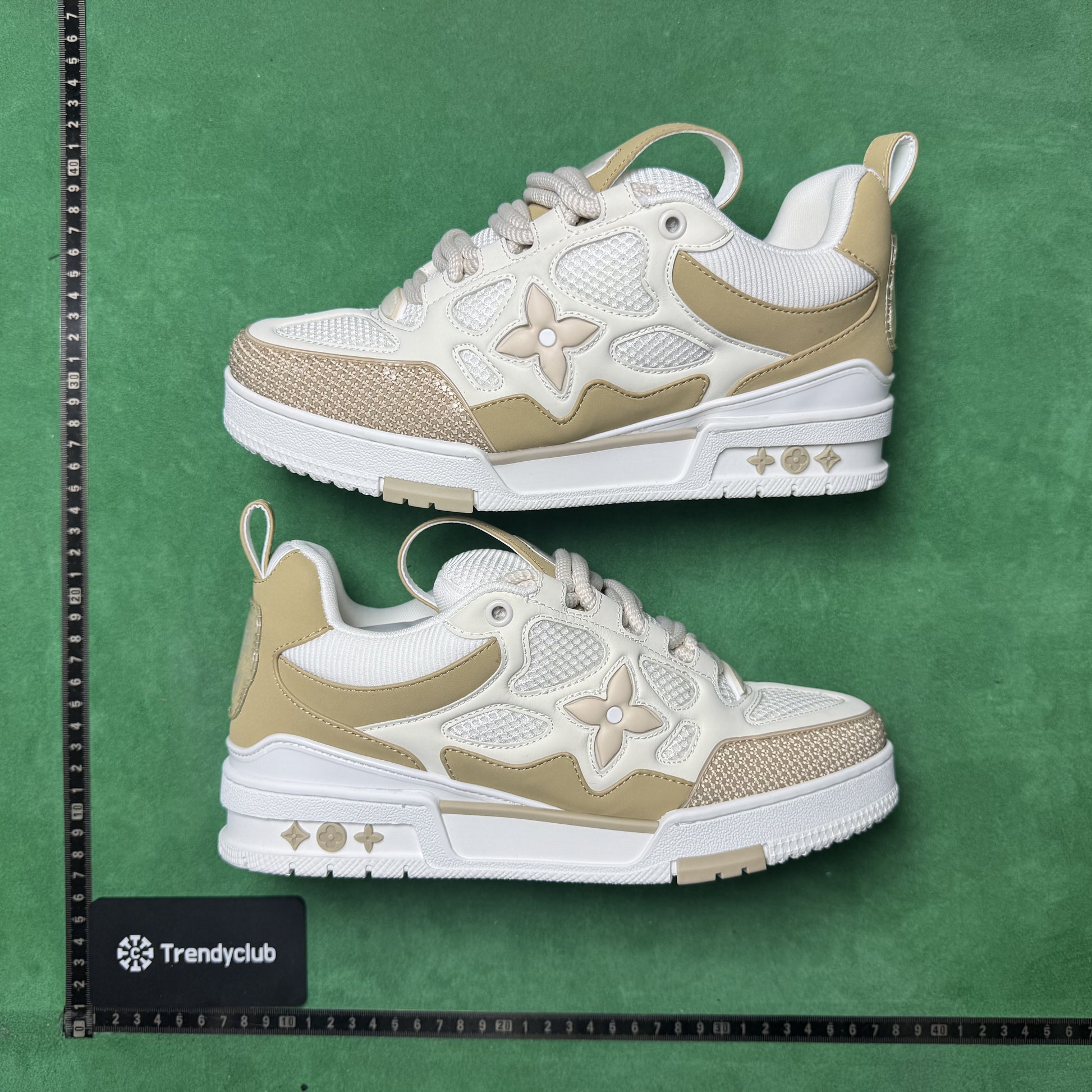 LOUIS VUITTON - LV SKATE