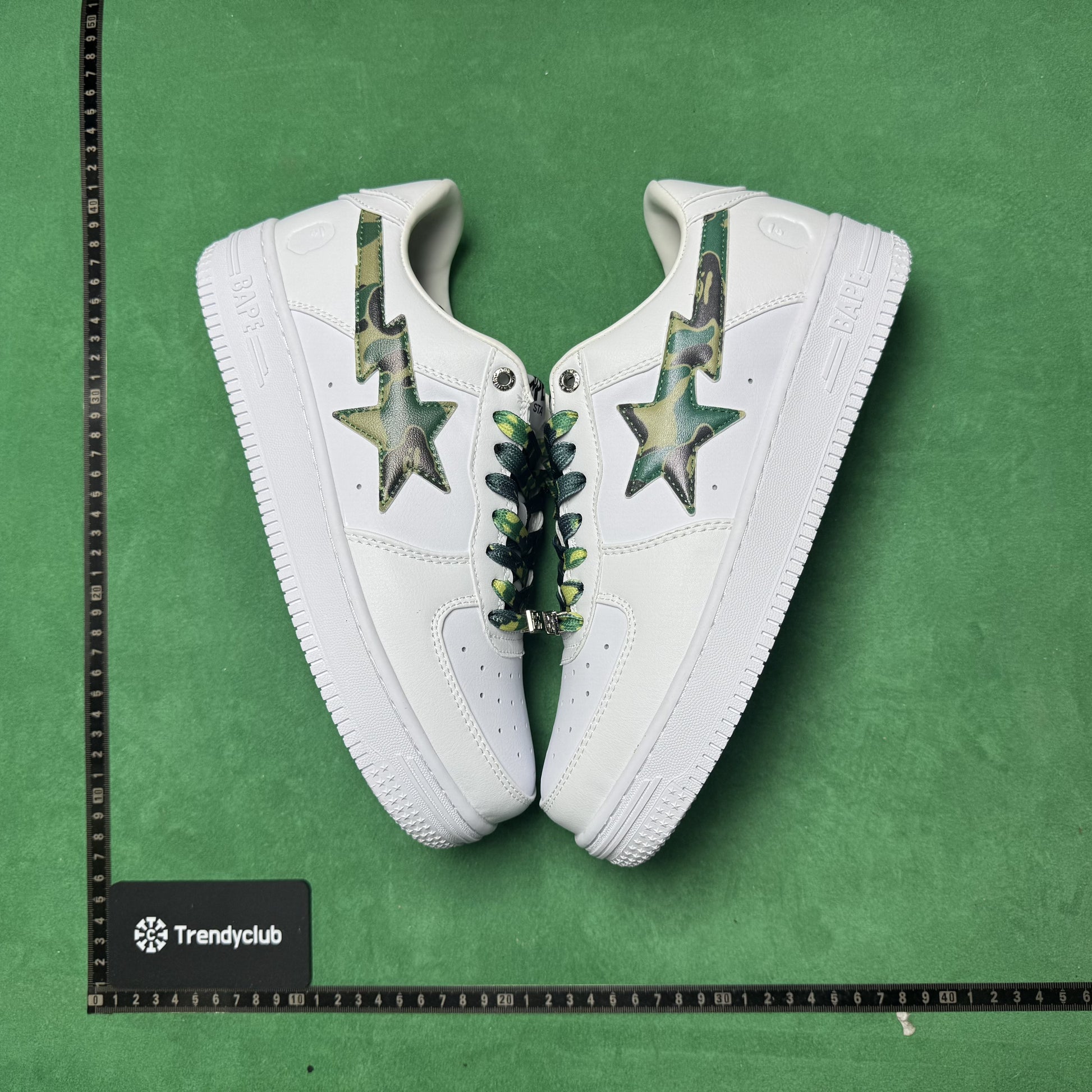 BAPE STA - WHITE CAMO GREEN