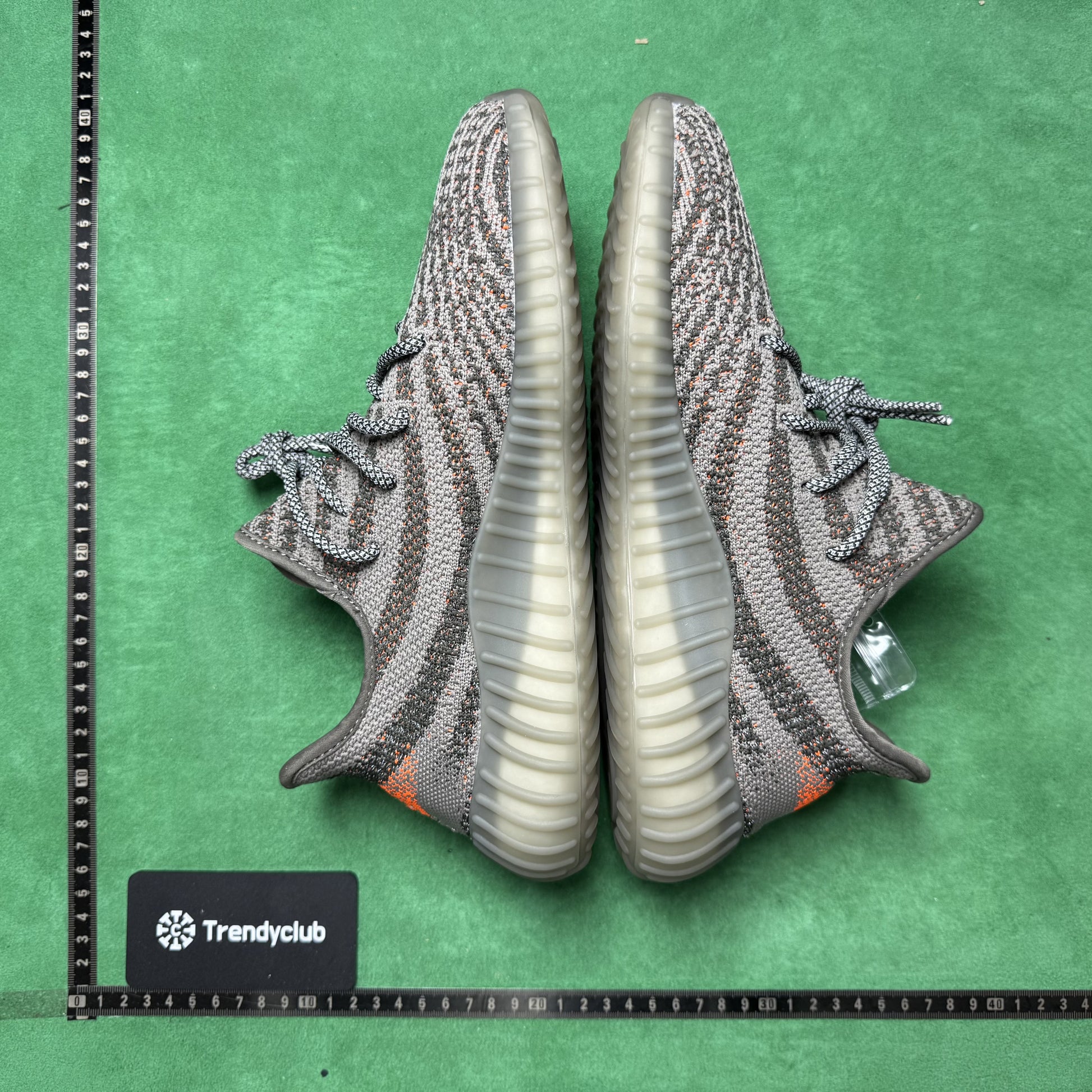 YEEZY 350 V2 - BELUGA