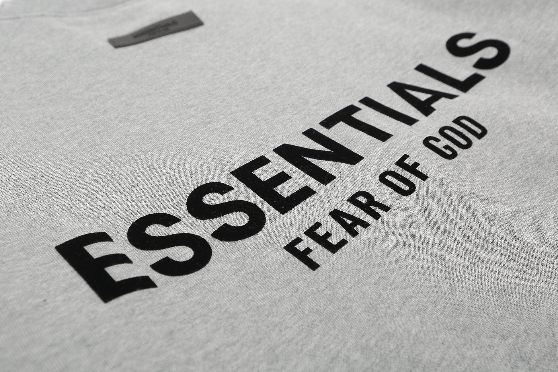 SUDADERA ESSENTIALS