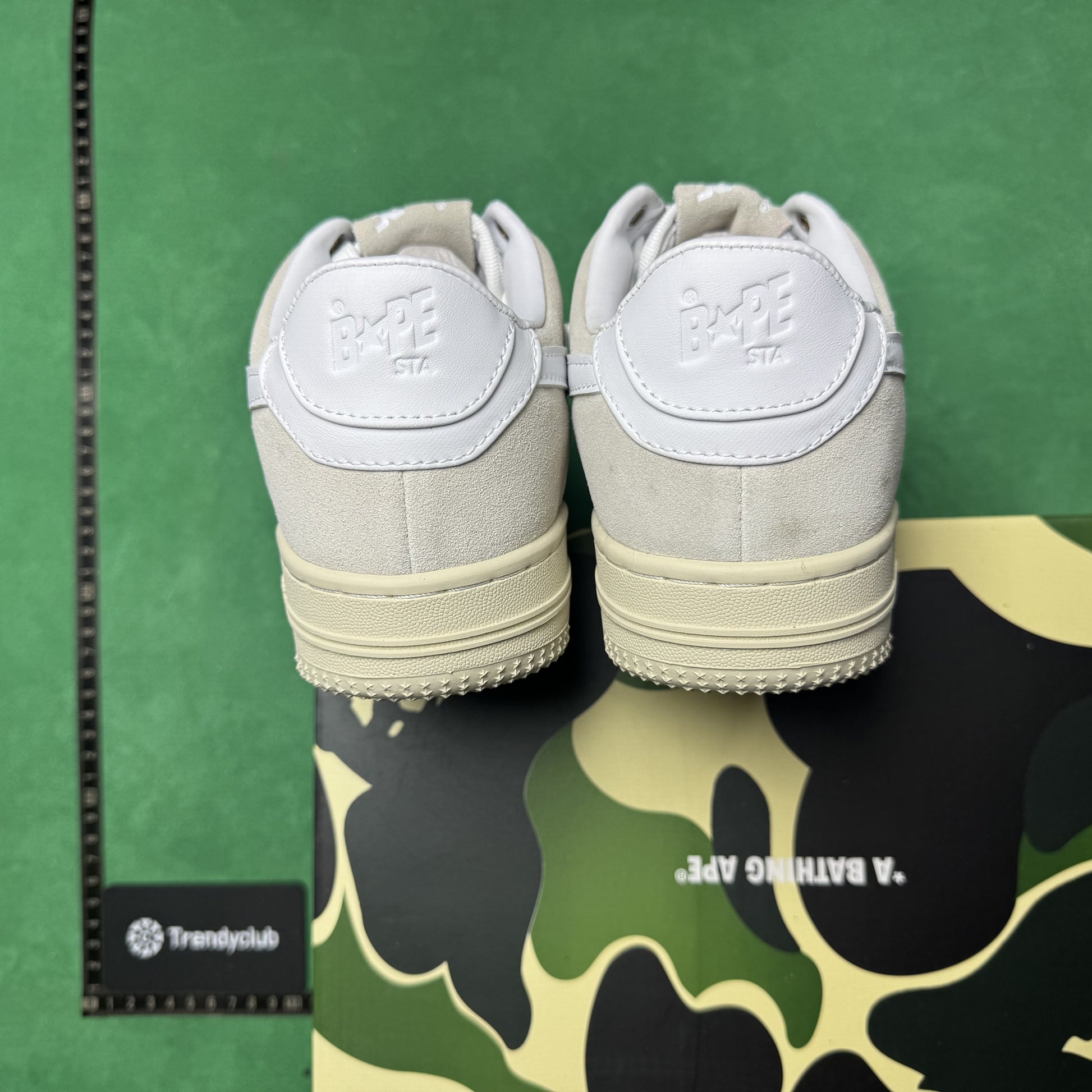 BAPE STA - WHITE CREAM SUEDE