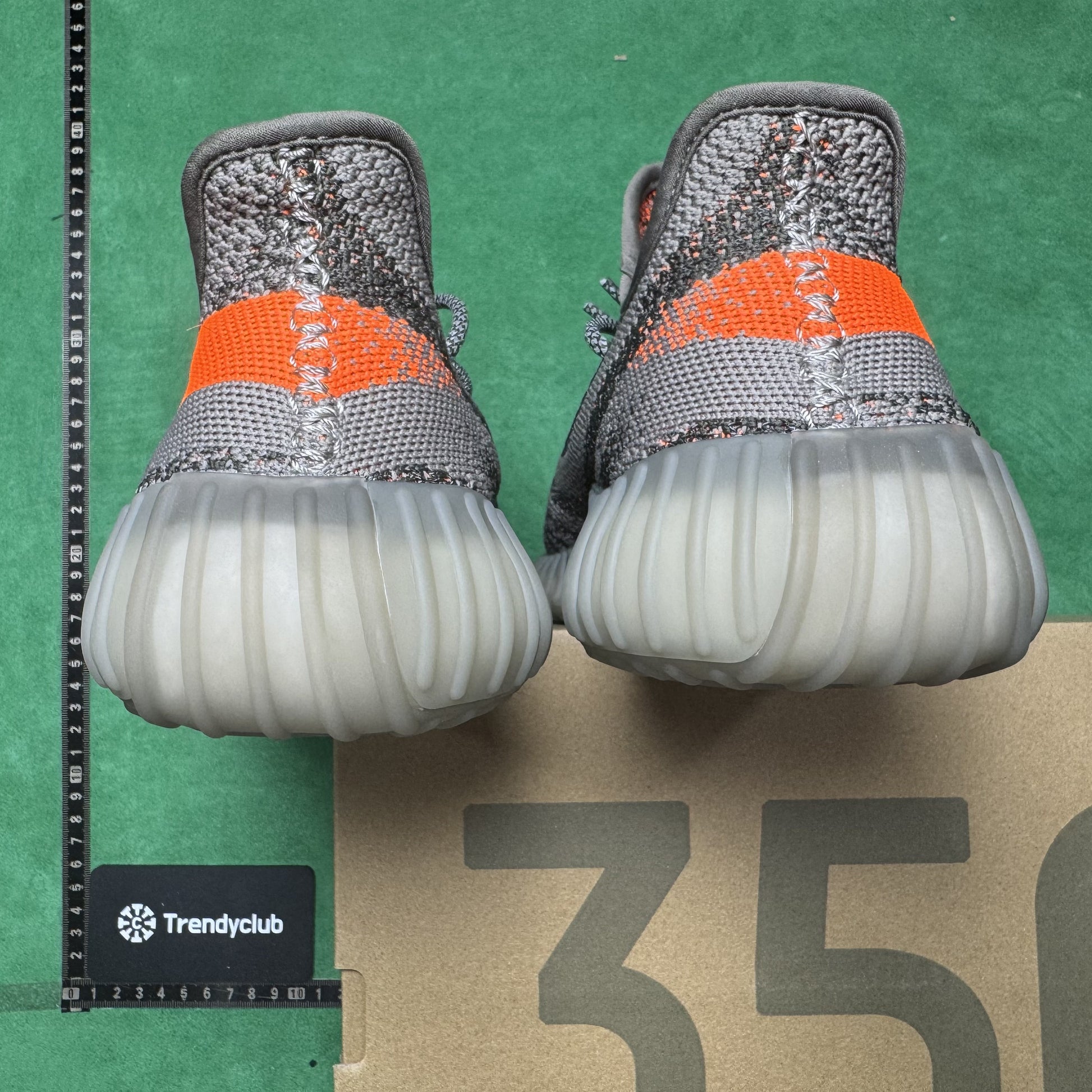 YEEZY 350 V2 - BELUGA