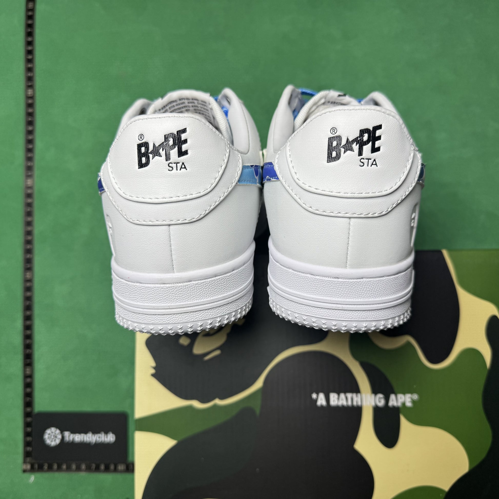 BAPE STA - WHITE CAMO BLUE