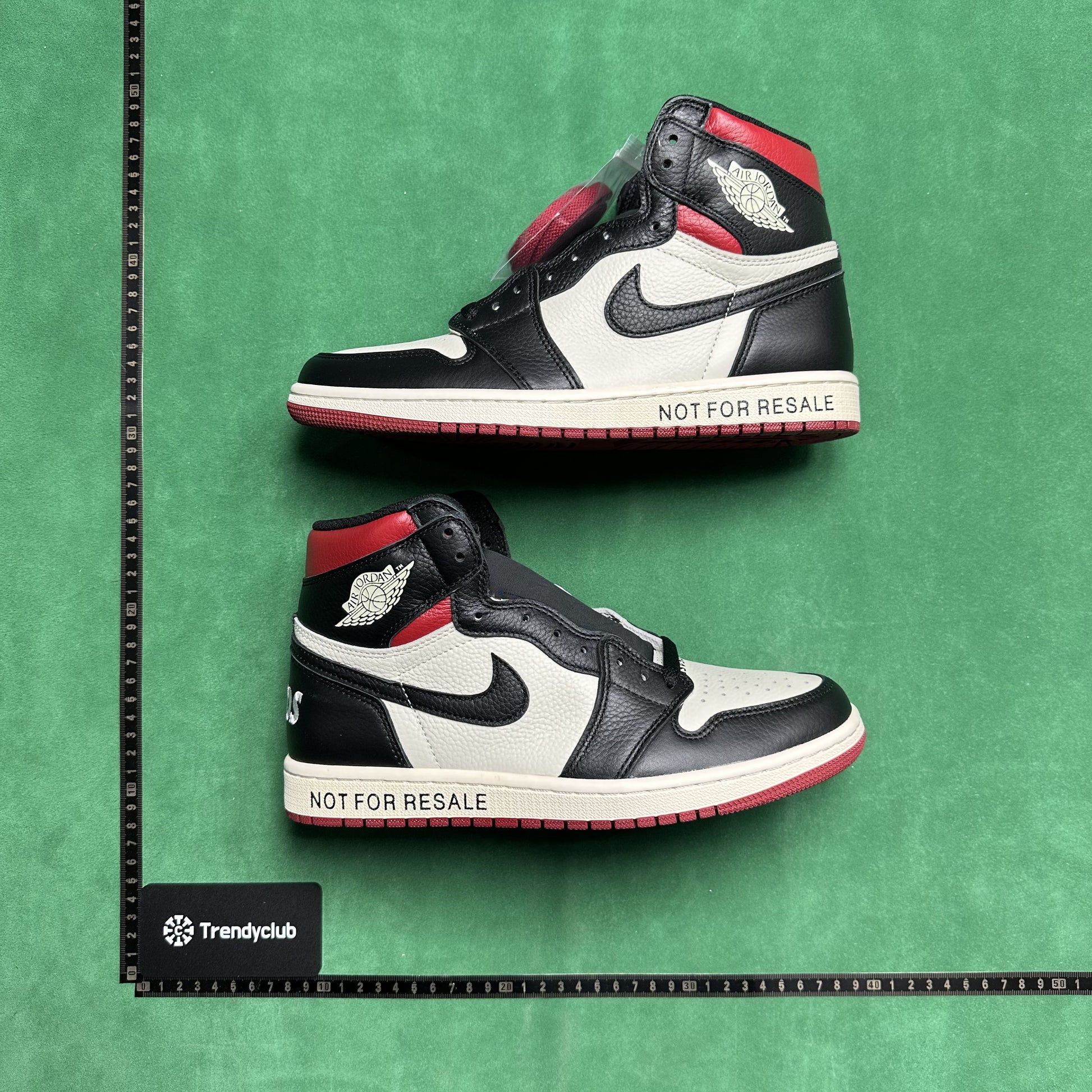 NIKE JORDAN 1 - NOT FOR RESALE