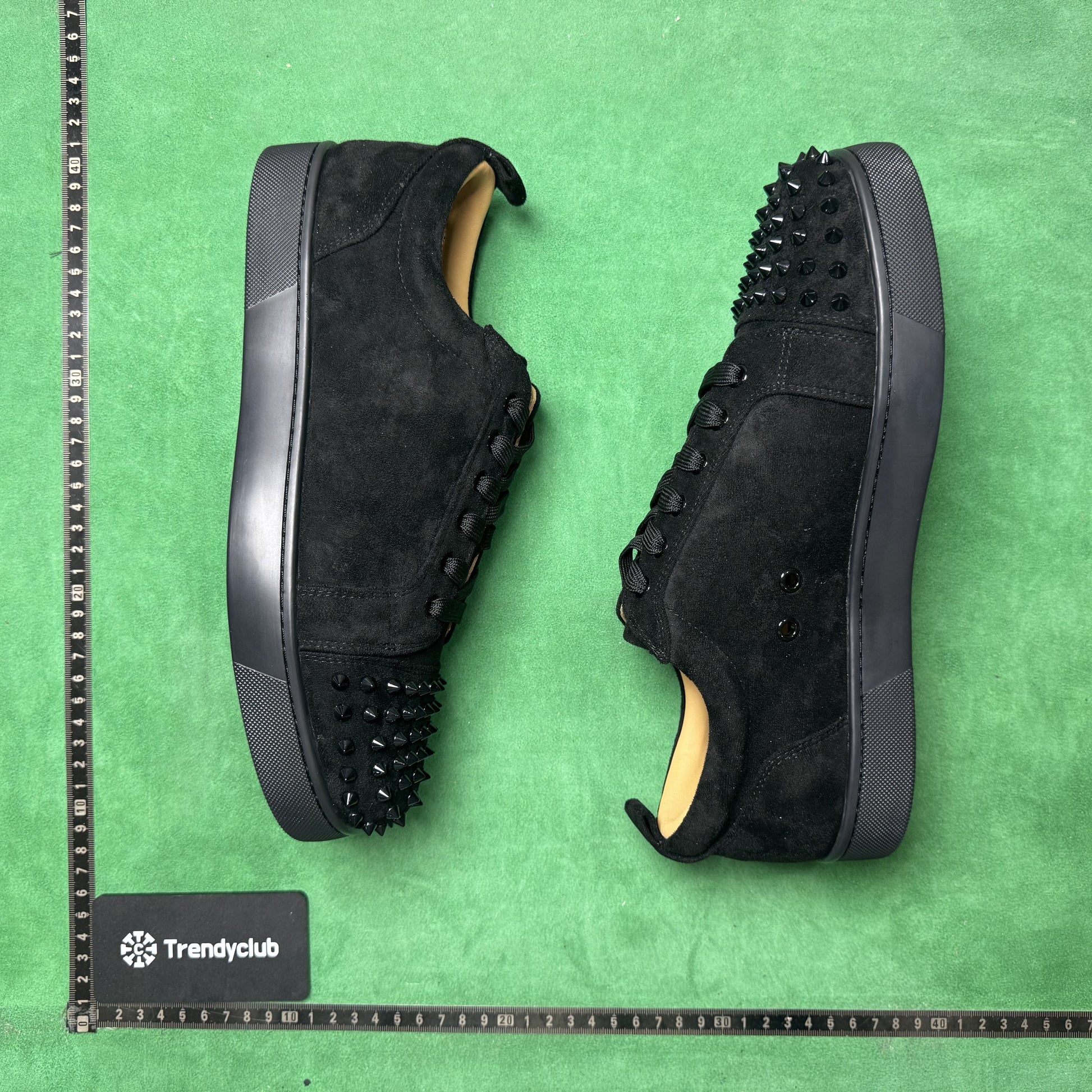 CHRISTIAN LOUBOUTIN - LOUIS JUNIOR SPIKES