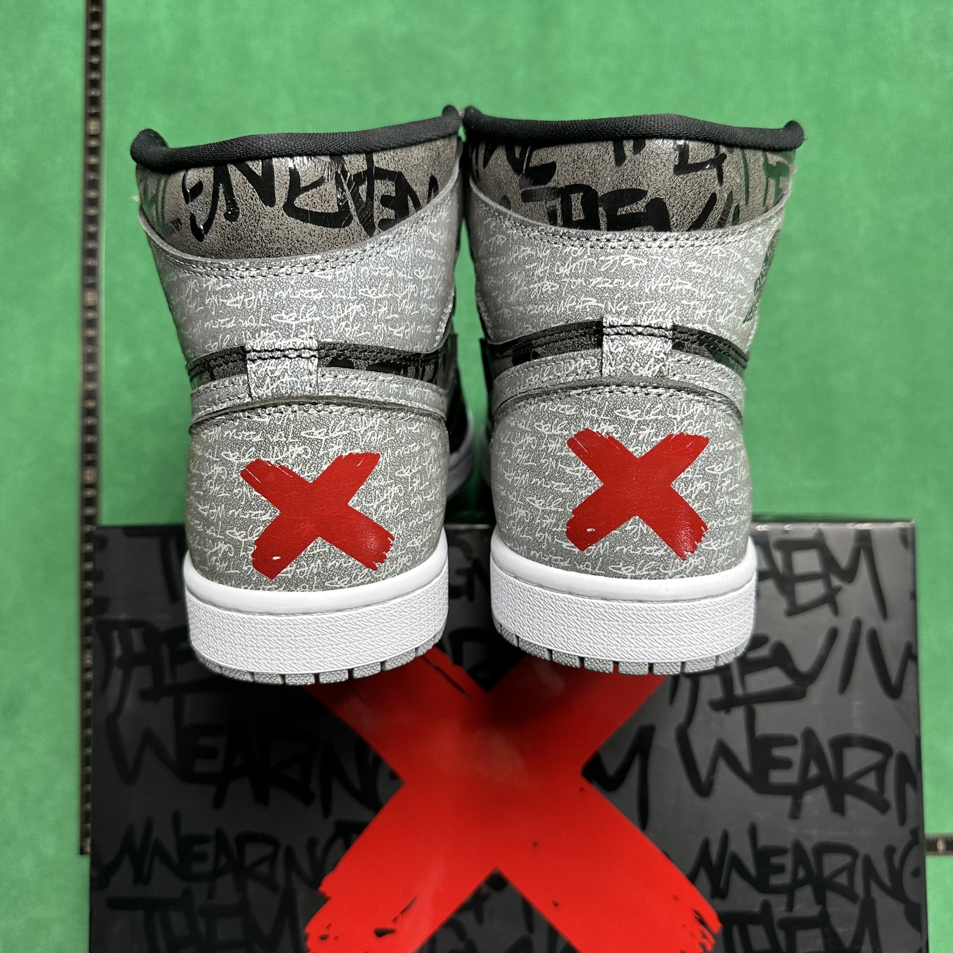 NIKE JORDAN 1 - REBELLIONAIRE