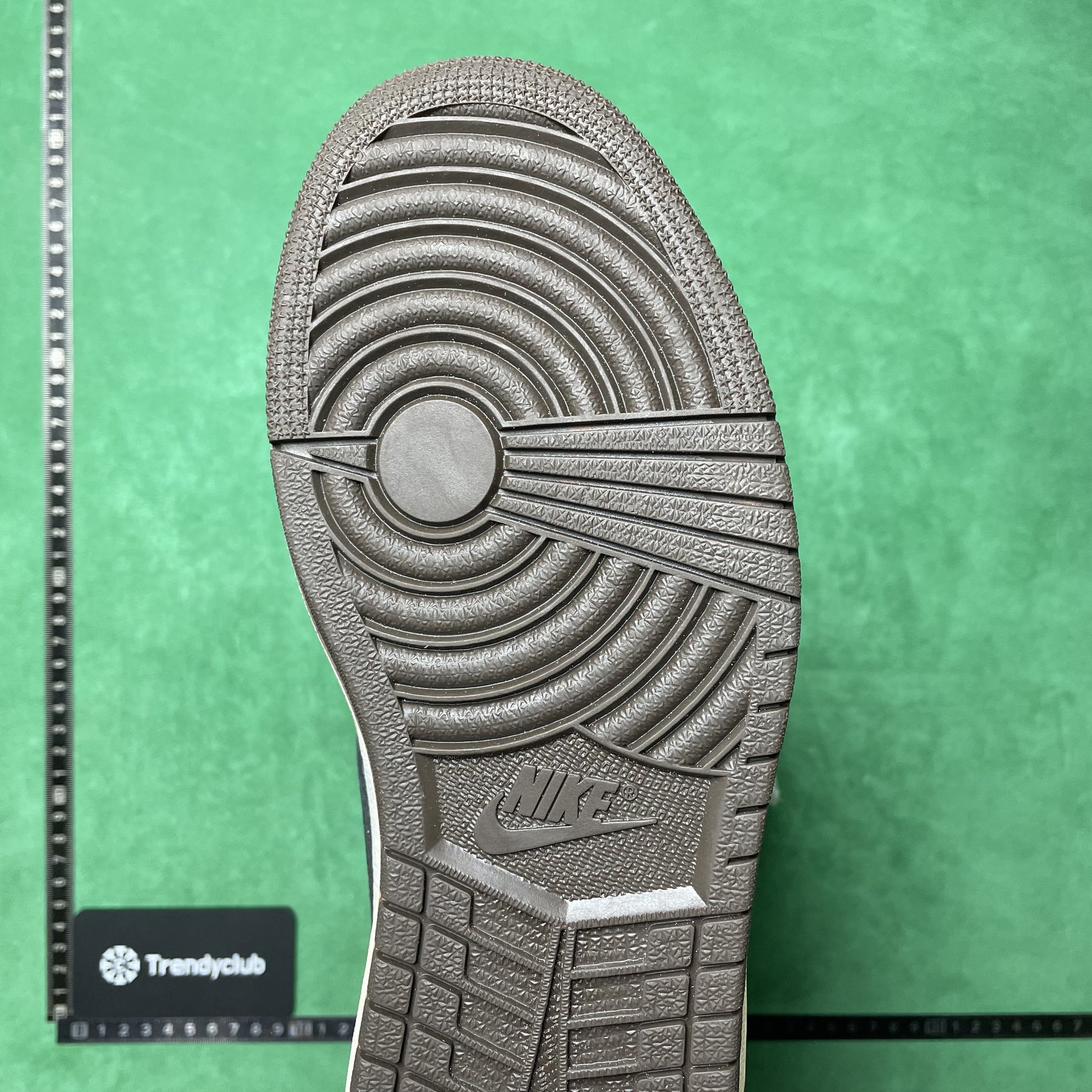 NIKE JORDAN 1 X TRAVIS SCOTT - REVERSE MOCHA
