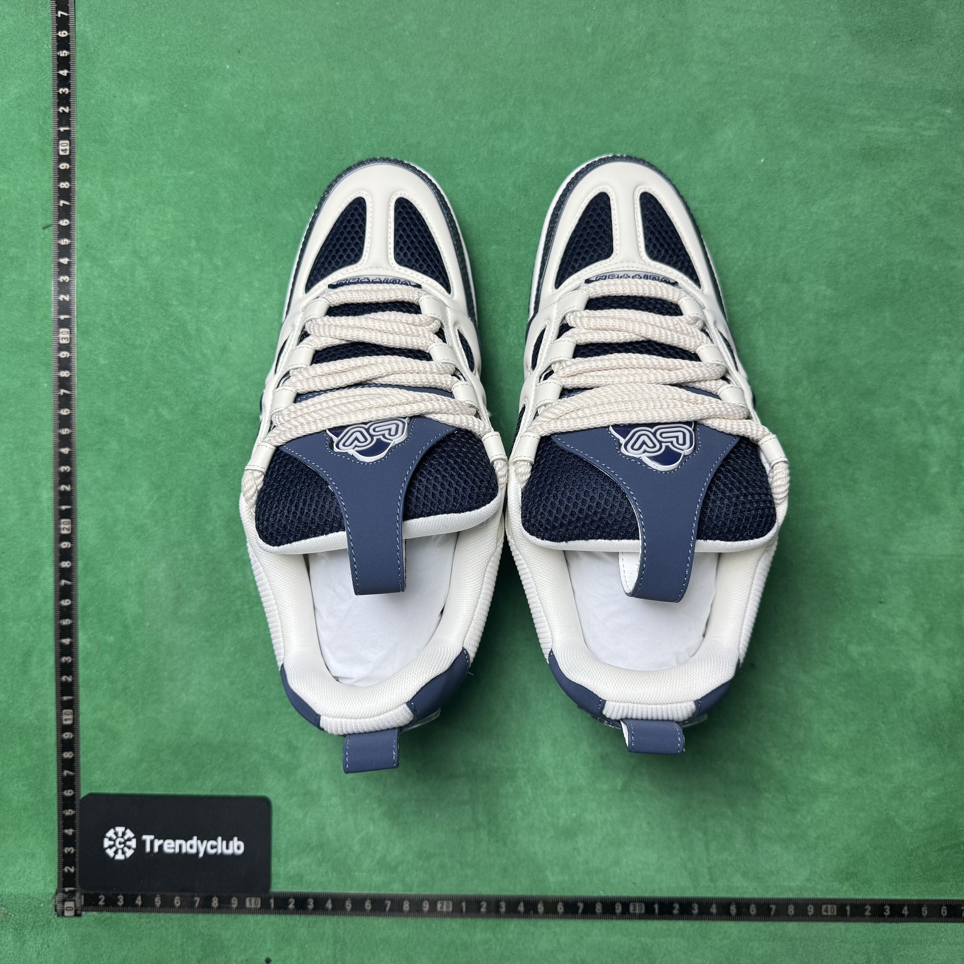 LOUIS VUITTON - LV SKATE